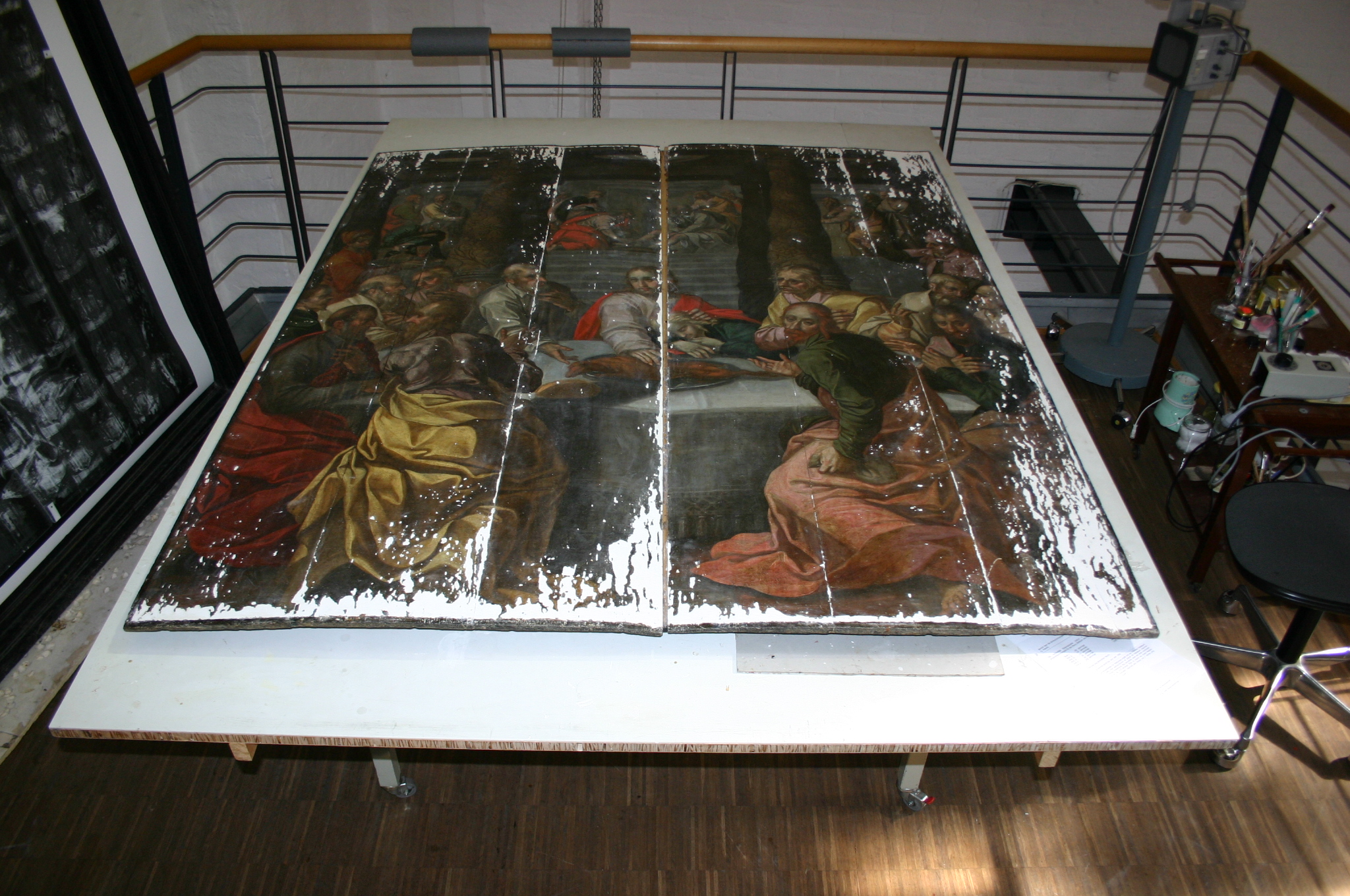 Wappentafel hinter Abendmahl-Bild gefunden – Hauptkirche St. Jacobi, Hamburg